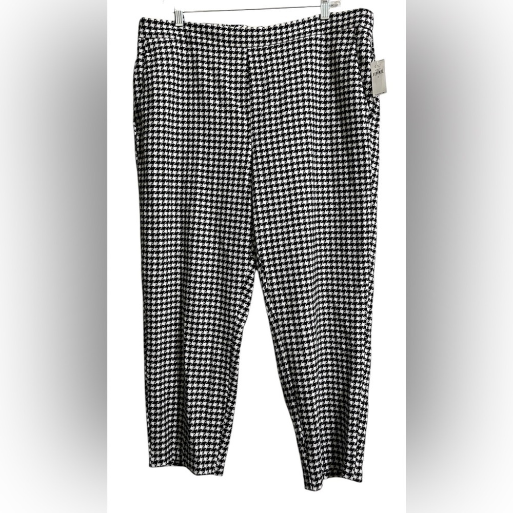 NWT Old Navy 16 Pull On Straight Leg Knit Houndstooth Black White Stretch